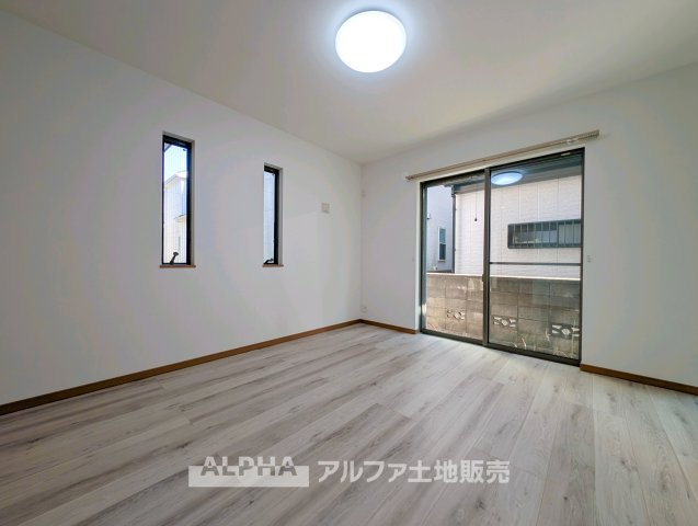 東大和市仲原1丁目　中古戸建の居間・リビング|【Living Story】◆暮らしが続いていく場所◆
ここで過ごす日々が、少しずつ思い出になっていく。そんな時間を育てていく住まい。