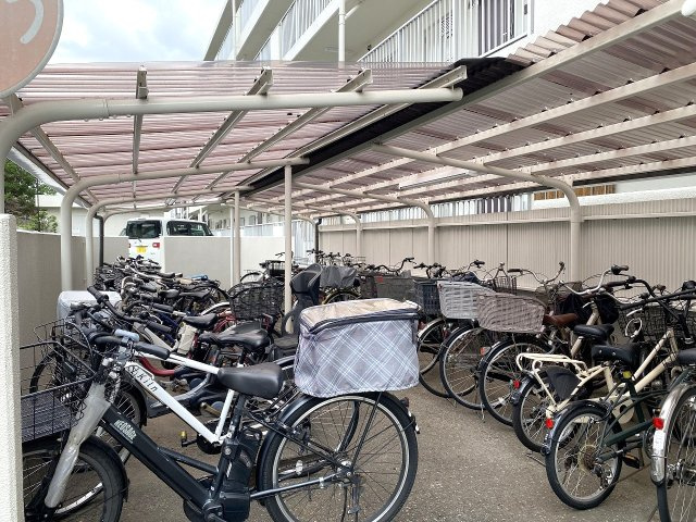 藤和志木コープの駐車場|駐輪場