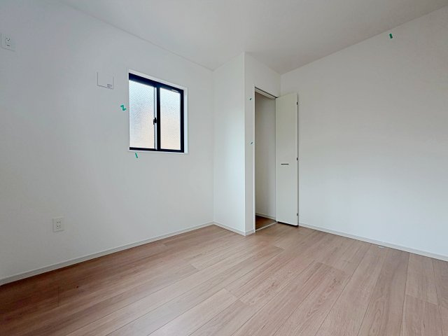 名古屋市緑区鳴海町２期　全３棟の洋室|上品な設えの洋室は、落ち着いた雰囲気の中でくつろげる空間。ご家族それぞれのライフスタイルに寄り添います。