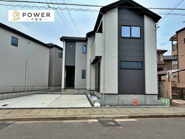名古屋市緑区鳴海町２期　全３棟の外観|洗練されたファサードが上品な暮らしを予感させます。細部までこだわり抜いた邸宅がここに完成しました。