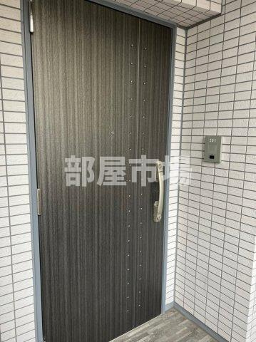 ステージファースト新御徒町Ⅱの玄関