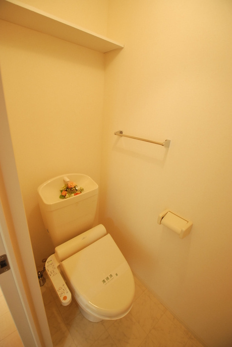 D-room大泉東町のトイレ