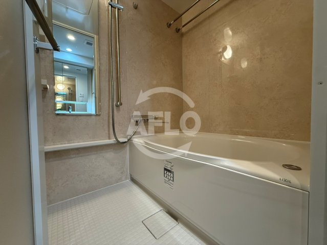 S-RESIDENCE松屋町asence　中央小学校区の浴室|S-RESIDENCE松屋町asence　浴室