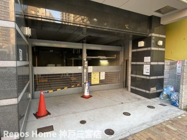 CITY SPIRE神戸元町Ⅱの駐車場