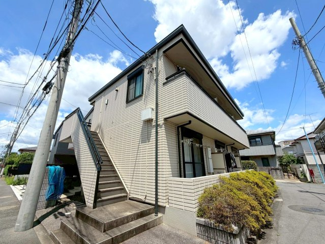 マーガレットコートのエントランス|★住宅街に立地★
