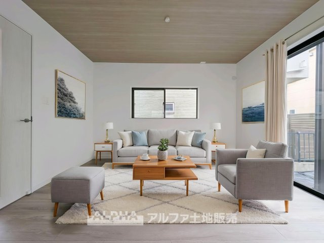 立川市砂川町7丁目　中古戸建の居間・リビング|【Natural Light】 ◆陽当たりの良い空間◆やさしい光が広がる住空間。※家具等はCGによるイメージです。家具小物は販売価格に含まれません。