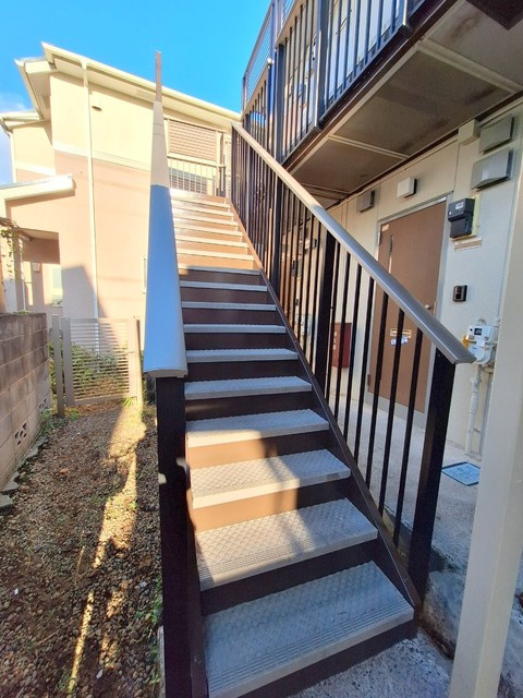ビオラハイムのその他共用部分|★２階に上がる階段★