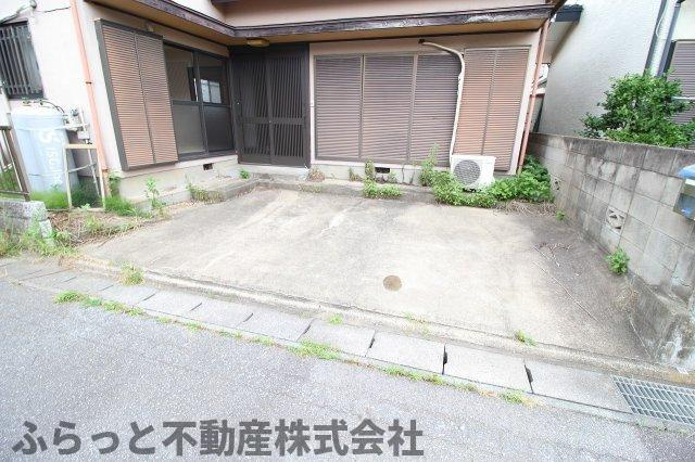 須藤川原代町住宅の庭