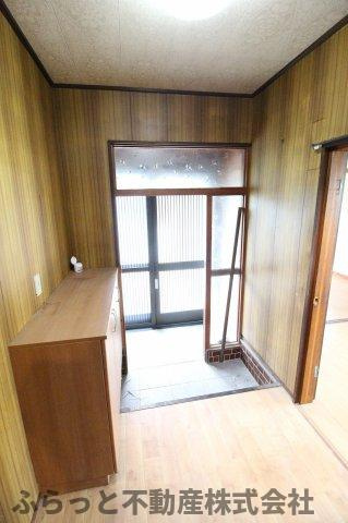 須藤川原代町住宅の玄関|明るい玄関です
