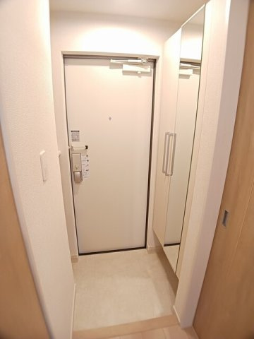 たばさはうすⅡの玄関