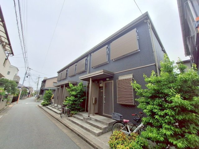 カーサ都立家政の外観|★駅と商店街が近くで何かと便利な立地です★