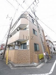 アンビシャス２１新川崎の外観