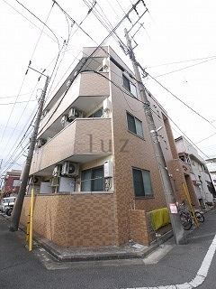 アンビシャス２１新川崎の外観