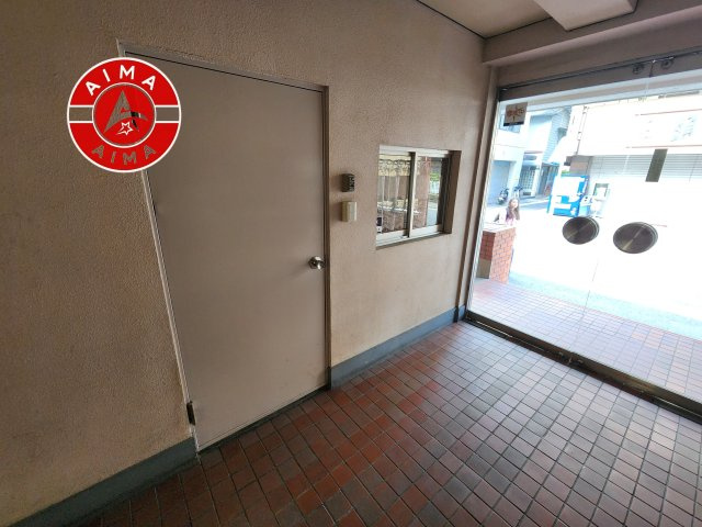 第三住吉ハイツの受付|管理人室があると防犯効果にもなり安心です。