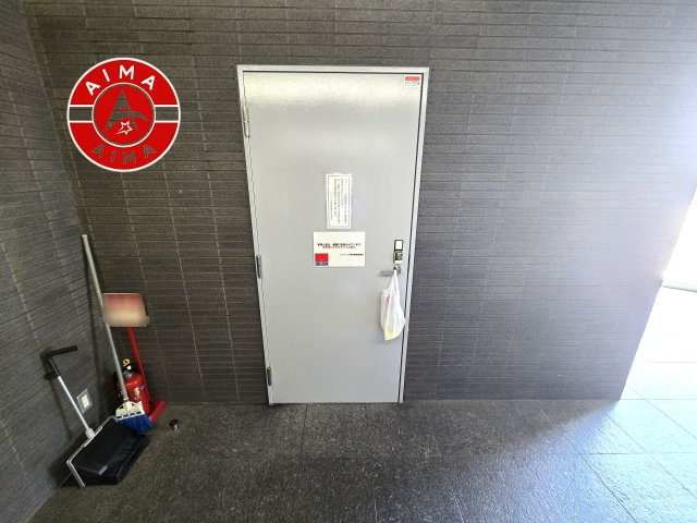 アンピール空港南の受付|管理人室があると防犯効果にもなり安心です。