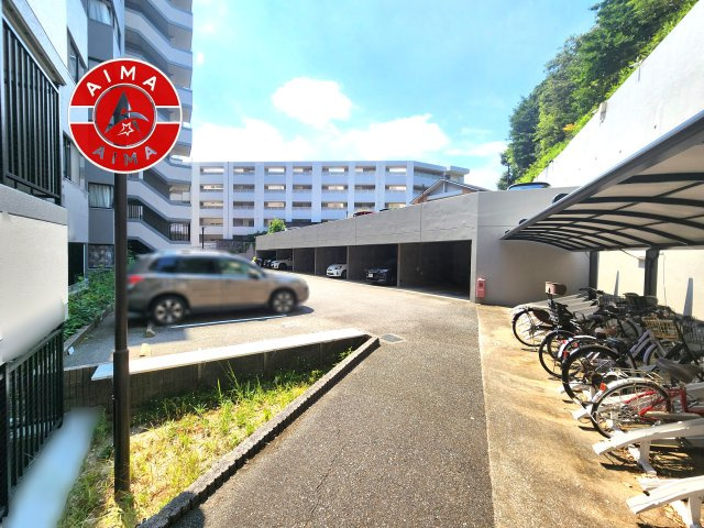 東峰マンション野間大池公園の駐車場|敷地内の駐車場です。