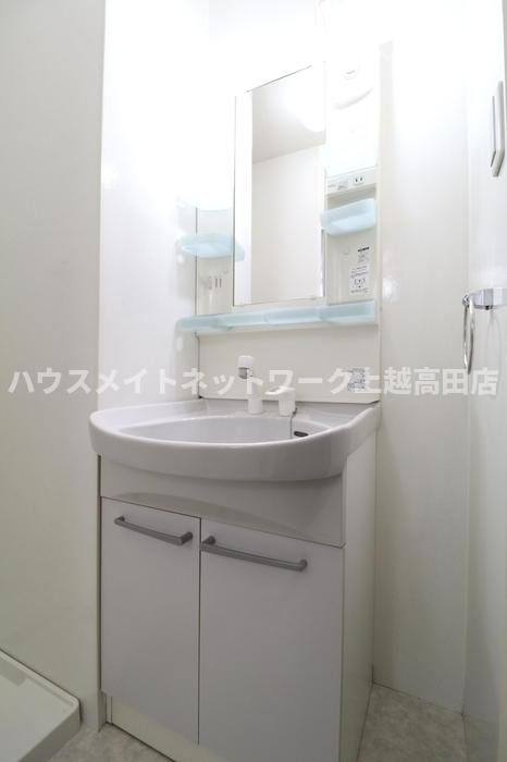 プレシャスの洗面所|シャワー洗面台