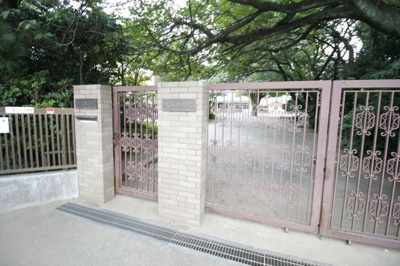 大浜幼稚園 191m