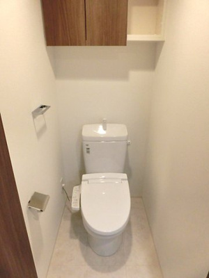 【トイレ】 | 市谷仲之町ビューアパートメント | ※写真は同タイプ住戸です。