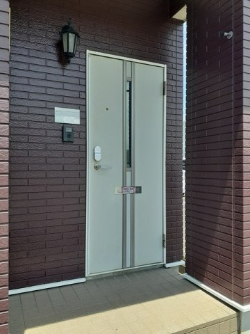 ユニメゾン青山の玄関