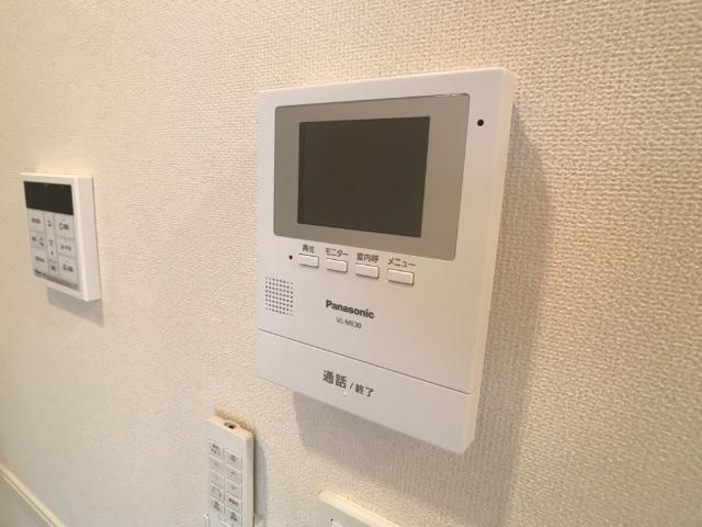 アンジュの内装|カメラ付インターホン