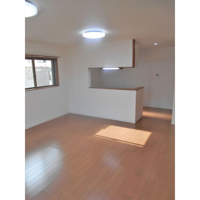 岐阜市錦町６丁目の一戸建ての居間・リビング