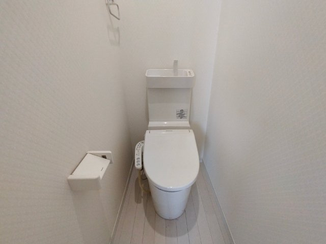 acero木風のトイレ