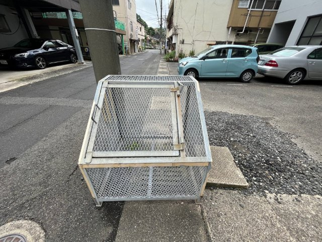 とみながビルのエントランス
