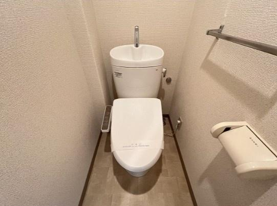 世田谷区深沢５丁目の賃貸マンションのトイレ
