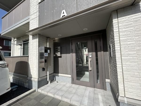 【エントランス】 | ウィング　ヴュー　Ａ棟