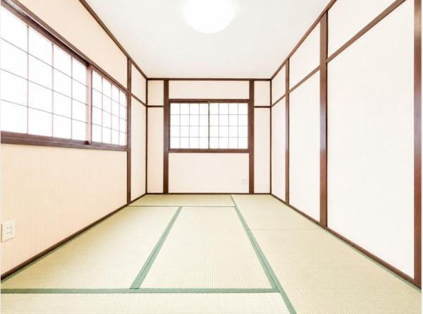 枚方市 春日東町 ２丁目　中古 一戸建ての和室|やっぱり畳の香りは落ち着きますね、和室は一部屋あるといいですね。
