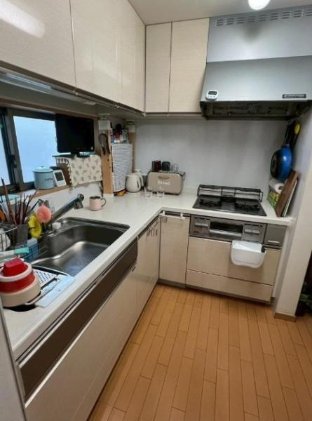 寝屋川市 香里北之町　中古 一戸建てのキッチン