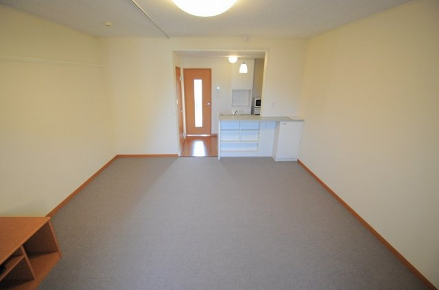 レオパレス扇の居間・リビング|設備・仕様は号室により異なる為、現況を優先致します。