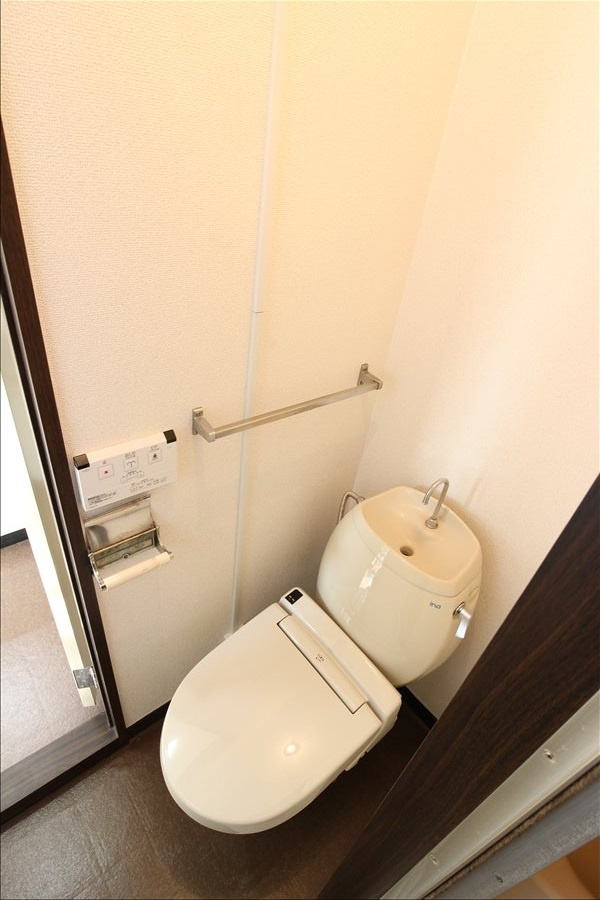 第1コーポおがたのトイレ|シンプルで使いやすいトイレです