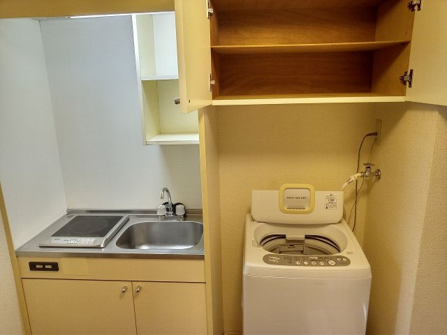 レオパレス建山弐番館のキッチン|設備仕様は号室により異なる為、現況を優先とします。