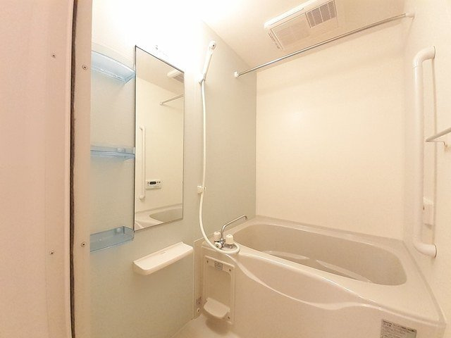 プレシャス　手屋の浴室