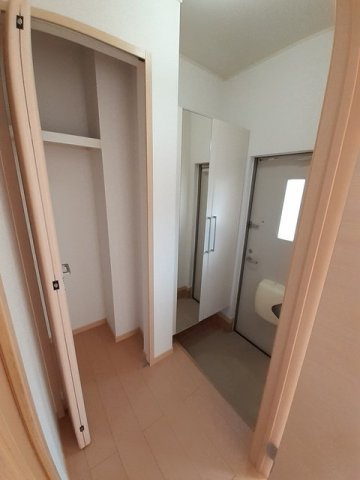 シュヴェスタ－　Ⅱの玄関