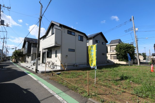 国分寺市戸倉　Ⅴ期の外観|浴室換気乾燥暖房機付きの為、冬も快適、入浴後もカラッと乾燥し、カビの発生を抑えます