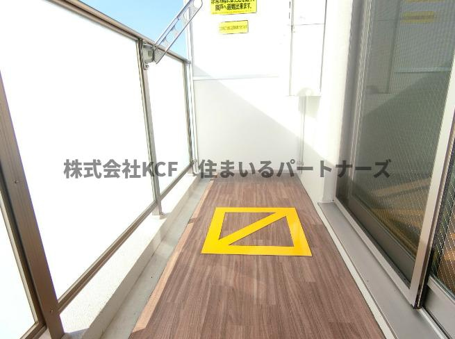 at. eastのバルコニー|お洗濯にも便利なバルコニー付き