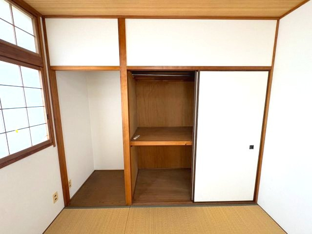 須賀戸建の収納