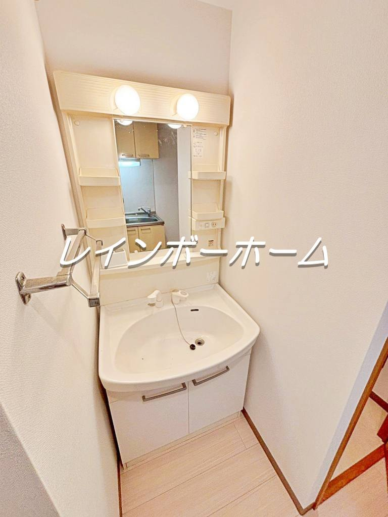 特典：仲介手数料が無料です!!の洗面所|別部屋。参考写真。