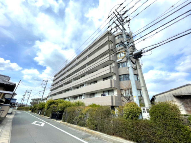 アルファステイツ泉田の外観