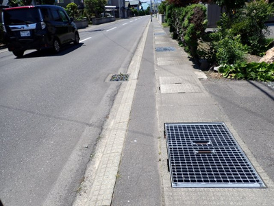 【その他】 | 黒石市追子野木二丁　土地　南向き　県道沿い | 歩道・側溝