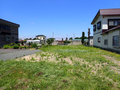 【外観】 | 黒石市追子野木二丁　土地　南向き　県道沿い