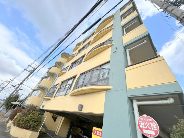 上町グリーンハイツの外観
