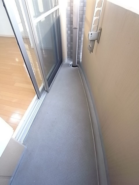 リエス尼崎東のバルコニー