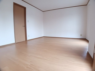 【内装】 | ヴィーノ・ドルチェ