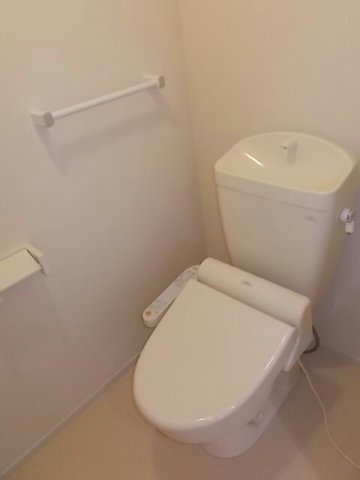 合志市須屋のアパートのトイレ|トイレもきれいです