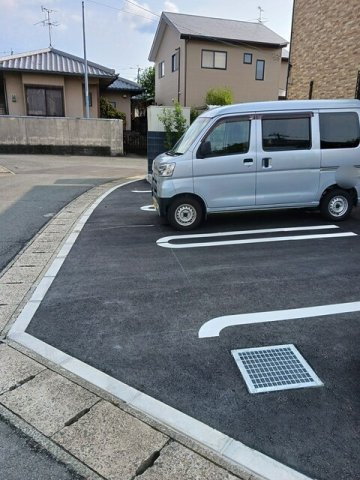 熊本市北区梶尾町のアパートの駐車場|駐車場があるので、車を買う予定の方も安心です