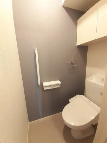 熊本市北区龍田１丁目のアパートのトイレ|ゆったりとした空間のトイレです